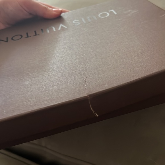 FLASH SALE! Louis Vuitton Crossbody - Picture 11 of 12